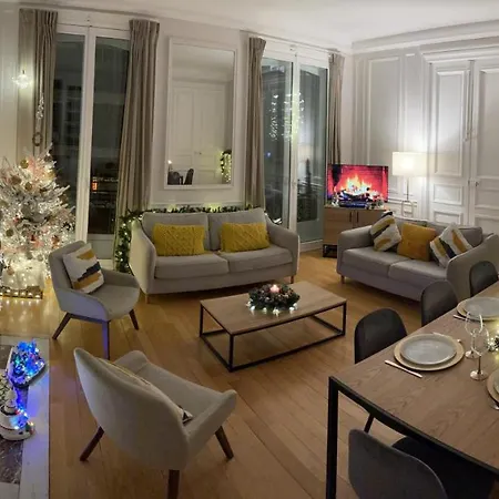 Avenue Des Champs-elysees, Somptueux * פריז